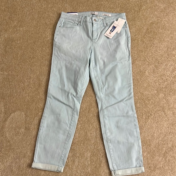 Jessica Simpson Rolled Cropped Skinny Jeans in Canal Blue - Picture 4 of 8